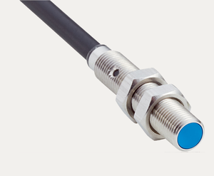 Sensor inductivo SICK IHM04-1B5PSVU2S PNP normalmente abierto de 3 hilos IP67, interruptor de proximidad industrial en stock - Product Image 1