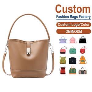 Sac seau mini en cuir de vachette caramel, avec fermoir métallique, style délicat, personnalisation en petite série - Product Image 1