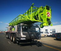 Camion-grue de carrière durable de 200 tonnes ZOOMLION ZTC2000VS863-1 pour travaux d'entretien utilitaire