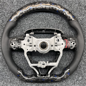 Feuille bleue personnalisée en fibre de carbone forgée LED de sport style course pour Toyota Corolla 2019 2020 <span class=keywords><strong>2021</strong></span> 2022 volant de voiture - Product Image 2