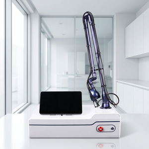 เครื่องเลเซอร์ CO2 แบบพกพา ปลอดภัยสูง สำหรับการรักษาแผลเป็น ลดเลือนริ้วรอย ฟื้นฟูจุดซ่อนเร้น กระชับช่องคลอดสำหรับผู้หญิง - Product Image 1