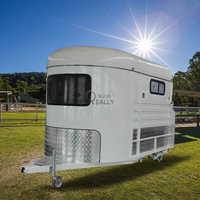 Nouvelle Arrivée L'europe Standard 2 Cheval Remorque avec Salon Angle Cheval Voiture Flottante pour Course De Chevaux
