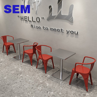 Fabricant de meubles de restaurant commerciaux modernes SEM, chaises en fer forgé et tables de salle à manger en acier inoxydable