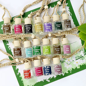 Botella pequeña colgante de aromaterapia con cuerda para coche exquisita personalizada al por mayor - Product Image 1