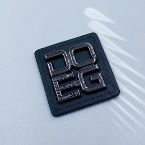 Tùy Chỉnh Thân Thiện Với Môi Kim Loại Da Các Bản Vá Lỗi 3D Laser Dập Nổi Cắt Cạnh In Kỹ Thuật Số Đa-Mô Hình Đa-Hình Dạng Biểu Tượng Cuộn Nhãn - Product Image 2