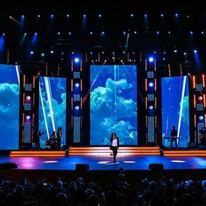 Escaparate <span class=keywords><strong>digital</strong></span> superfino para tienda de ropa, pantalla LED de doble cara transparente para colgar - Product Image 1