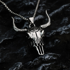 Collar con colgante de calavera de toro de acero inoxidable yunnique para hombre, joyería con temática animal, regalo - Product Image 4