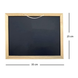 Pizarra con marco de madera de 35x25 cm para que los niños escriban y dibujen con tiza y borrador - Product Image 2