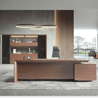 Bureau de direction en bois en forme de L haut de gamme avec surface résistante aux rayures, design moderne, couleur et taille personnalisables