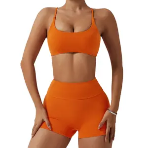 Modello di allenamento Fitness due pezzi reggiseno sportivo e pantaloncini Yoga Set senza cuciture