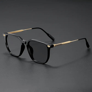Nouveau Montures de Lunettes Métalliques Tendance Optiques Photochromiques Simples Personnalité Rétro Hommes Carrées en Métal Anti-Lumière Bleue - Product Image 1