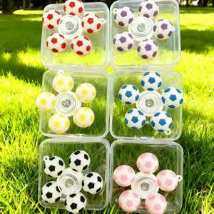 Jouet anti-stress en caoutchouc Football Finger Spinner, développement émotionnel, jouet éducatif pour enfants - Product Image 1
