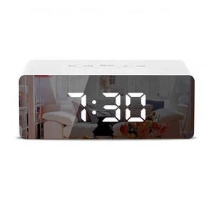 Orologio da Tavolo a Specchio con LED, Sveglia <span class=keywords><strong>Digitale</strong></span> con Funzione Snooze, Orologio da Scrivania con Luce per Svegliare, Display Elettronico Grande per Ora e Temperatura, per Casa - Product Image 3