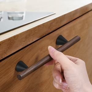 Poignées de porte d'armoire en alliage de zinc et bois de noyer de style mi-siècle pour chambre, salle de bain, commode, tiroir - Durables et faciles à installer - Product Image 1