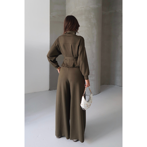 Conjunto de Dos Piezas Modal Color Caqui, Pantalones Holgados Plisados y Blusa con Cintura Ajustada con Cinturón y Cremallera, Atuendos para Ocasiones Especiales - Product Image 1