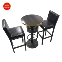 Ensemble table et chaises hautes modernes en bois massif durable pour usage commercial, bar à domicile, café, restaurant et hôtel