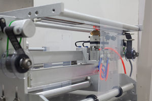 Machine d'emballage automatique multifonctionnelle pour papier alimentaire, feuille d'aluminium, thé, riz, sucre, sachet de poudre avec peseur - Product Image 2