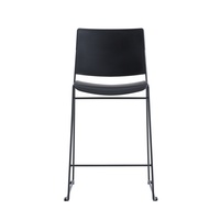 Tabouret de bar monobloc en plastique PP noir avec dossier, cadre métallique noir mat, hauteur de comptoir