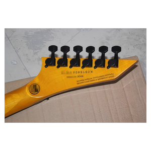 Flyoung Double Shake Ay Tanrıçası Elektro Gitar Ihlamur Gövde Parlak Kaplama 2 Plektrum Aktif Manyetik Akçaağaç Arka/Yan Kısım Abanoz - Product Image 4