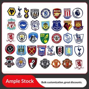 Parche de tela bordado con emblema de equipo de fútbol de dibujos animados para reparación de agujeros en ropa, mochilas, zapatos y sombreros, Bordado de China - Product Image 2