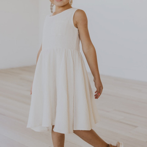 Robes d'été pour enfants Vêtements de boutique de couleur blanche pour bébés et petites filles Vêtements pour enfants de 2 à 6 ans Robe à poche en biscuit - Product Image 4