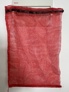 Bolsas de malla de HDPE rojas OEM, ligeras, de alta calidad, lavables, duraderas, para uso agrícola, moldeadas por soplado. - Product Image 3