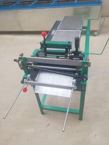 Macchina da Taglio per Tubi in <span class=keywords><strong>Vetro</strong></span> di Alta Qualità OEM ad Alta Precisione con Capacità di 12000 Pezzi/min per <span class=keywords><strong>Lavorazione</strong></span> del <span class=keywords><strong>Vetro</strong></span> - Product Image 2