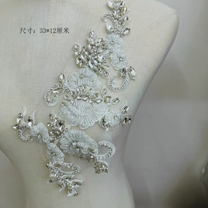 Applique in Vetro da Cucire Ecologiche, Paillettes Dorate Lucide, Patch in Pizzo, Fiori con Cristalli, Motivo 3D Elasticizzato per Corsetti - Product Image 5