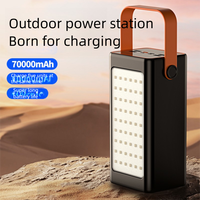 4USB 66W Power Bank 50000mah Charge rapide Camping en plein air Lumière LED Charge rapide Haute capacité 70000mAh Centrale électrique pour téléphone