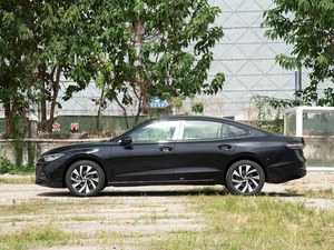VW <span class=keywords><strong>Passat</strong></span> 380TSI 2026 <span class=keywords><strong>Berlina</strong></span> di Lusso di Medie <span class=keywords><strong>Dimensioni</strong></span> 2.0T Turbo Benzina LHD Automatica Euro VI - Vendita all'Ingrosso per Importatori Globali di Auto - Product Image 3