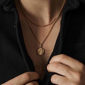 Collar con Colgante de Dios Griego Zeus, Joyería de Mitología Griega Antigua para Hombre, Cadena de Brújula de Acero Inoxidable con Baño de Oro PVD de 18k y Moneda Griega - Product Image 3