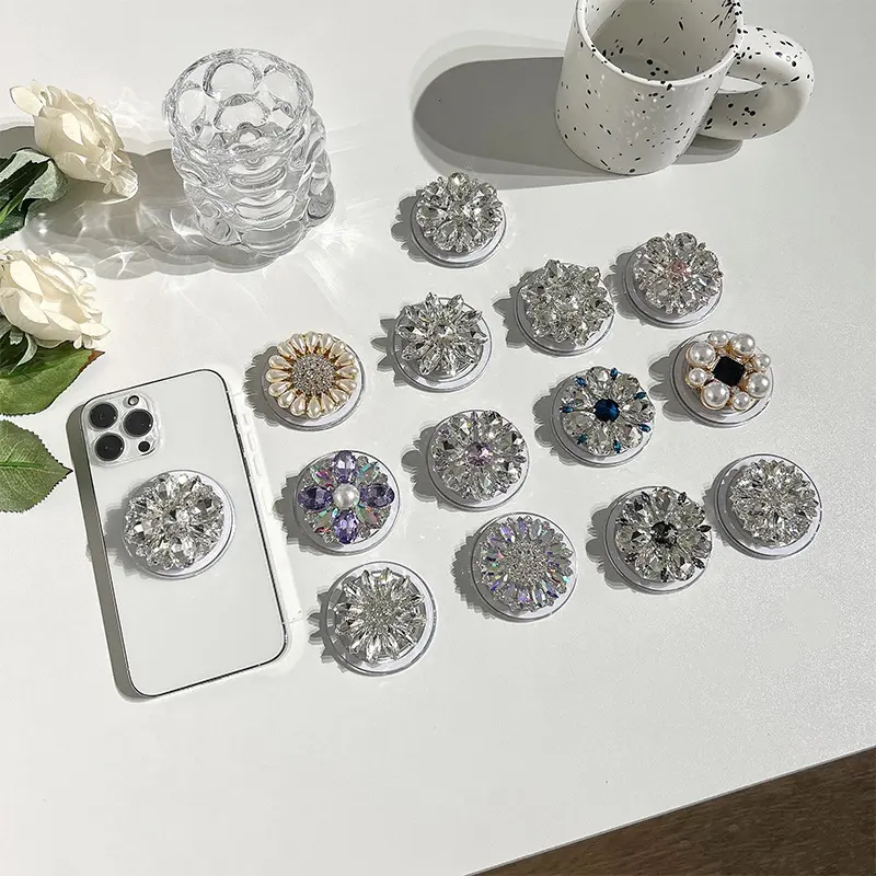 Vente en gros de bijoux en diamant bling porte-bague de téléphone support autocollant support pliant de fleur de luxe prise de téléphone