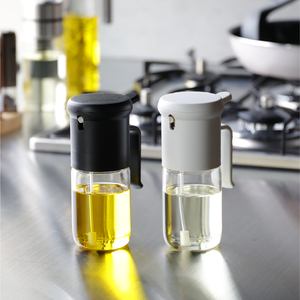 Bouteille pulvérisateur d'huile en verre Atomico résistant à la chaleur de 250 ml, durable et abordable, idéale pour la cuisson - Product Image 3