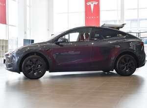 เทสลา โมเดล วาย ปี 2023 รถ 4 ประตู 5 ที่นั่ง มอเตอร์ทรงพลังใหม่ ขับเคลื่อน 4 ล้อ รถ SUV ขนาดกลาง แบตเตอรี่ลิเธียมไอรอนฟอสเฟต <span class=keywords><strong>60</strong></span> กิโลวัตต์ชั่วโมง ความเร็วสูงสุด 225 กิโลเมตร/ชั่วโมง - Product Image 5