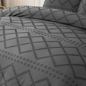 Aoyatex Nuevo diseño suave Jacquard Clips Juego de edredón y funda de almohada Juego de funda nórdica con mechones Ropa de cama - Product Image 3