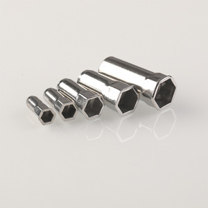 Tuerca Remachable Ciega de Acero Inoxidable Huahu GBT13681 Grado A Nivel 6.8 para Uso en Aviación con Resistencia a la Corrosión - Product Image 3