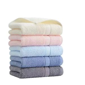 Serviette en coton douce et absorbante, grande taille, vente en gros d'usine, personnalisable avec logo brodé, pour l'exportation - Product Image 5
