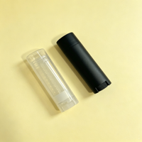 Plastik OEM ODM Boş Ruj Tüpü Özelleştirilmiş Renk 4.5g Çevirmeli Oval Ruj Tüpü Kozmetik Dudak Balsamı Kabı