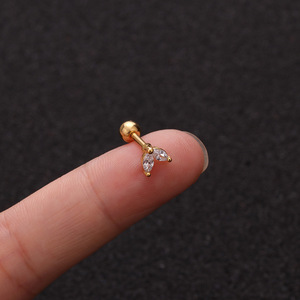 YW Venta al por Mayor, Pendientes de Cartílago de Acero Inoxidable con Baño de Oro de 14K y Zirconia, Diseño de Estrella Plana, para Tragus y Hélix, Regalo para Niños - Product Image 5