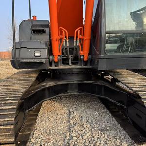 Excavatrice hydraulique Hitachi ZX200 d'occasion, 20 tonnes, sur chenilles, marque japonaise, à vendre - Product Image 2