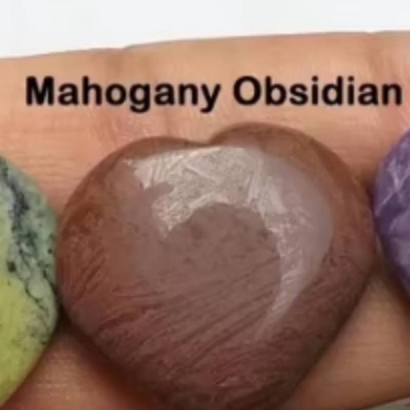 Coeur en cristal d'obsidienne acajou brun