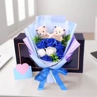 Coffret Cadeau de Bouquet de Roses Artificielles en Savon et Ours en Peluche Faits Main, Écologiques et Modernes – Idéal pour la Saint-Valentin 2026 – Vente en Gros