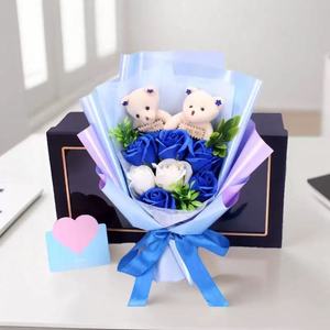Vendita all'Ingrosso dei Migliori Regali per San Valentino 2026: Orsacchiotto Fatto a Mano, Bouquet di Rose Artificiali in Sapone Ecologico, Confezione Regalo - Product Image 5