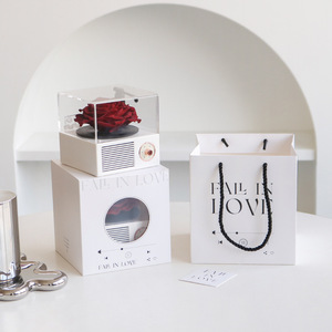 Lussuosa Scatola Musicale con Rosa Eterna Preservata, Copertura in Vetro, Altoparlante Bluetooth e Luce, per San Valentino, Festa della Mamma, Laurea - Product Image 3