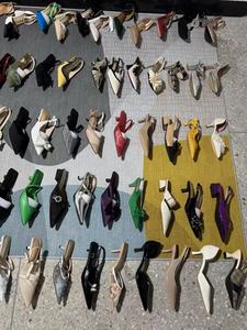 नई महिलाओं की उच्च ऊँची एड़ी की गर्मियों की फैशन ने पैर की अंगुली पार्टी सैंडल अफ्रीका के बड़े आकार के स्टॉक जूते मिश्रित डिजाइन थोक - Product Image 2