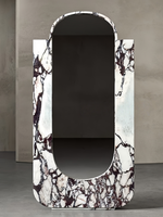 Miroir sur pied en forme de U en pierre naturelle personnalisé, miroir artistique de designer pleine longueur, miroir sur pied encadré de marbre