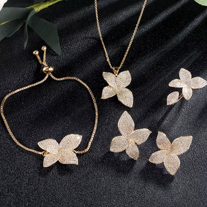 Uilz SP3077 Zirconia ใบไม้กลีบสร้อยคอสร้อยข้อมือต่างหูผู้หญิงประณีตเงางามชุดเครื่องประดับเจ้าสาว - Product Image 5