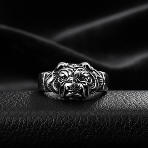 Bague Yunnique personnalisée en acier inoxydable 316, tête de chien gothique, pour homme, bande fine, textures contrastées, style punk sombre, usage quotidien - Product Image 1