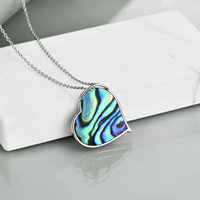 Fine Jewelry Collier pendentif coeur gravé en argent sterling 925 avec coquille d'ormeau trois soeurs