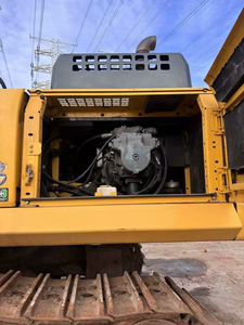 Miniexcavadora de cadenas Komatsu PC usada de 5 toneladas con brazo oscilante, motor y bomba en venta - Product Image 5